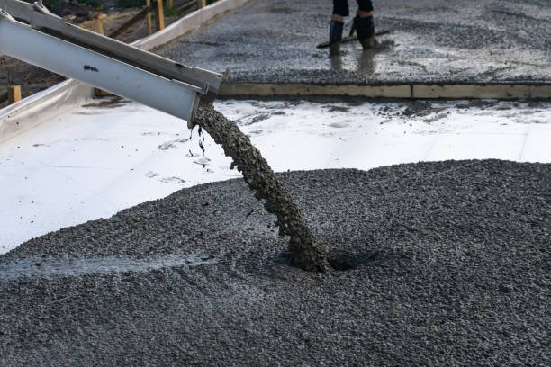 Best Concrete Patio Contractor  in Kearney, MO